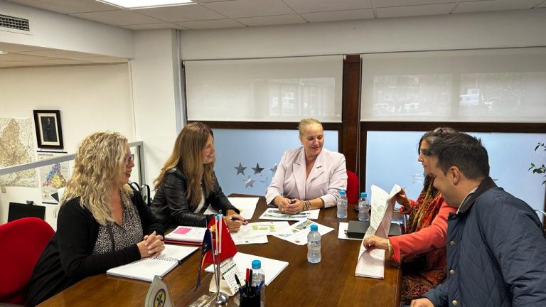 REUNIÓN CON LA DIRECTORA GENERAL DE CARRETERAS