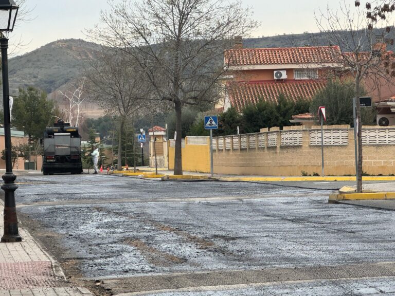 📢 ¡Arranca la Operación Asfalto en Fresno de Torote! 🚧🚜