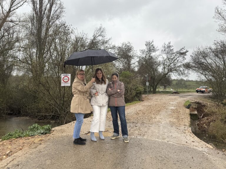 El Ayuntamiento mantiene la prohibición de la circulación de vehículos de más de 3,5 toneladas por el Puente del Río Torote para garantizar la seguridad ante los nuevos episodios de lluvias