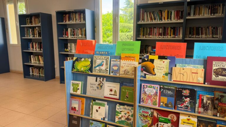 Fresno de Torote pone en marcha su primer rincón de la lectura en la Casa de la Cultura