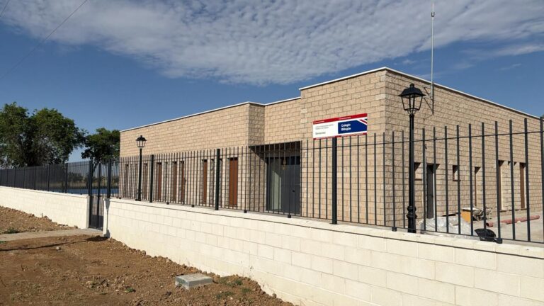 La alcaldesa muestra a la Comunidad de Madrid las inversiones realizadas por el Ayuntamiento en el CEIPSO