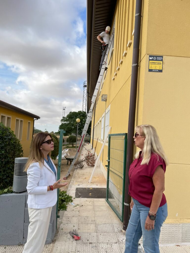 Comienza la climatización de aulas y otros espacios en los edificios de Educación Infantil y Primaria del CEIPSO Serracines