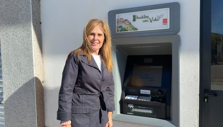 Fresno de Torote vuelve a contar con cajero automático